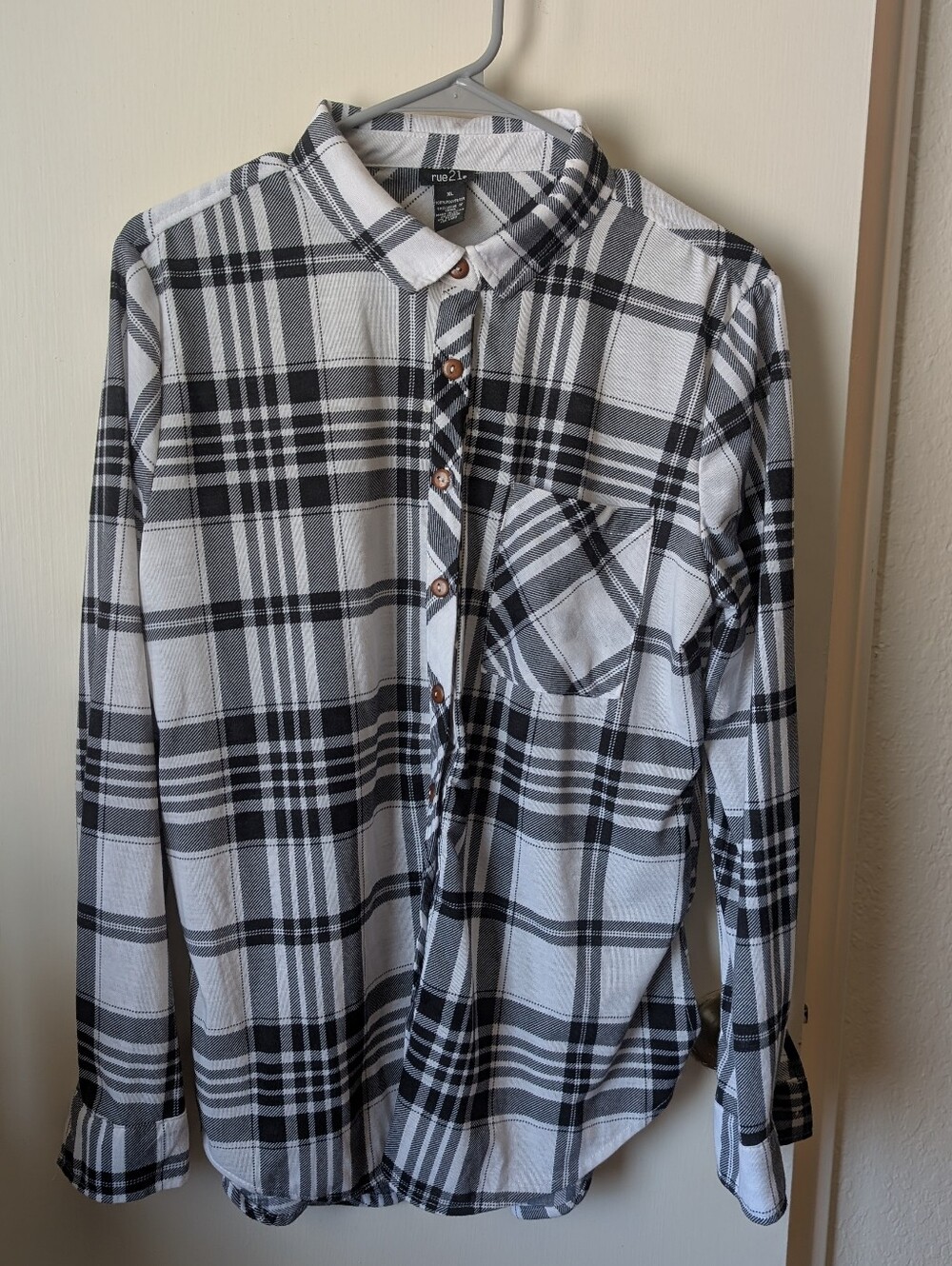 Women's Black & White Plaid Button-Up Shirt